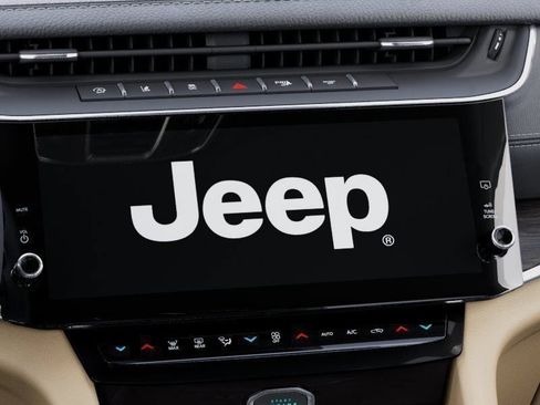 New 2026 Jeep Grand Cherokee Limited RWD image 18