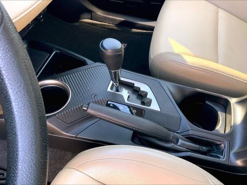 Used 2015 Toyota RAV4 XLE image 16