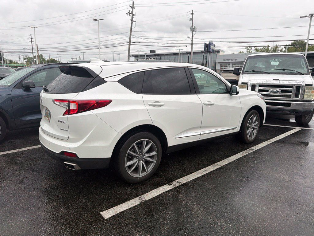Used 2024 Acura RDX w/ Technology Package AWD/4WD image 5