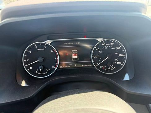 Used 2023 Nissan Rogue SL image 19