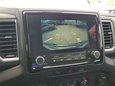 Certified 2023 Nissan Frontier SV image 8