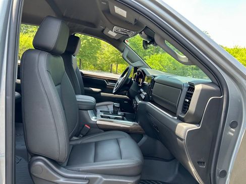 Used 2026 Chevrolet Silverado 1500 LT Trail Boss w/ Convenience Package II AWD/4WD image 52