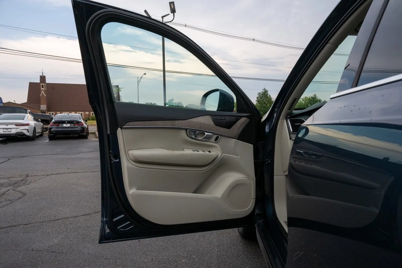Used 2020 Volvo XC90 T6 Inscription AWD/4WD image 18
