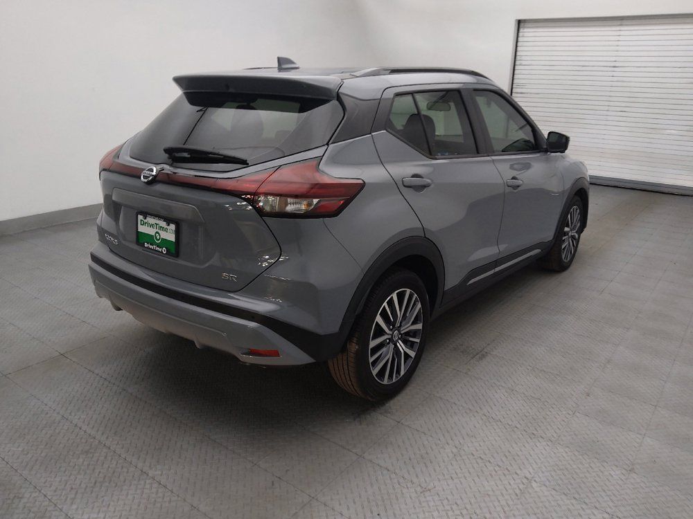 Used 2021 Nissan Kicks SR w/ SR Premium Package FWD image 9
