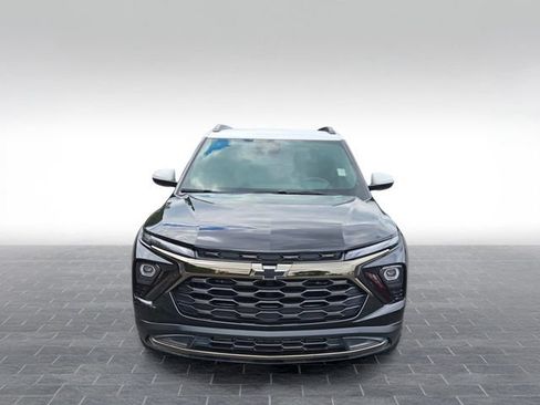 Used 2025 Chevrolet TrailBlazer ACTIV w/ Convenience Package FWD image 2