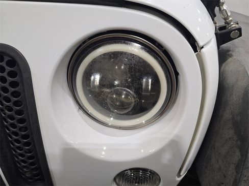 Used 2017 Jeep Wrangler Unlimited Sport w/ Quick Order Package 24S image 31