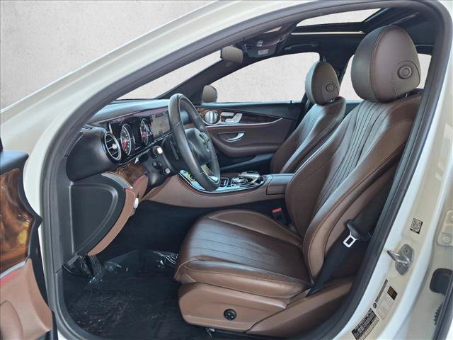 Used 2018 Mercedes-Benz E 400 4MATIC Sedan image 17