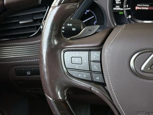 Used 2019 Lexus LS 500 w/ Interior Upgrade Package RWD image 14