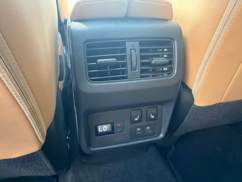 Used 2023 Nissan Rogue Platinum w/ Platinum Premium Package AWD/4WD image 15