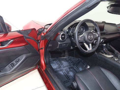 Used 2019 MAZDA MX-5 Miata RF Grand Touring RWD image 59