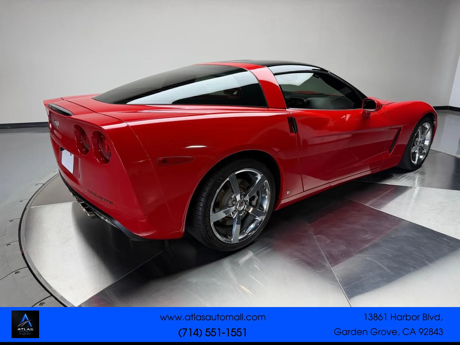 Used 2009 Chevrolet Corvette Coupe w/ Preferred Equipment Group RWD image 2