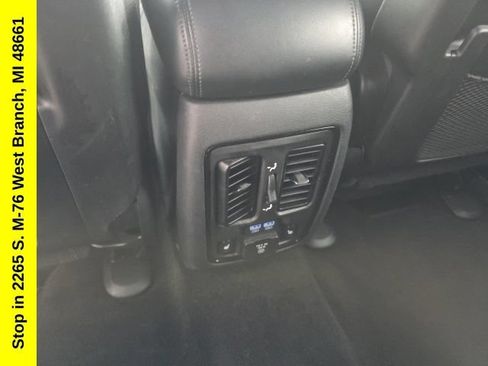 Used 2022 Dodge Durango GT AWD/4WD image 33
