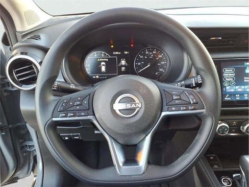 Certified 2024 Nissan Kicks SV image 18