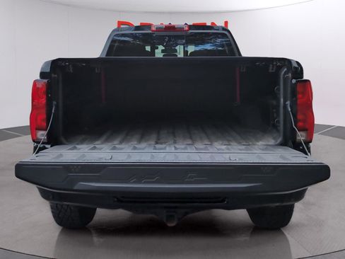 Used 2024 Chevrolet Colorado ZR2 w/ Technology Package AWD/4WD image 9