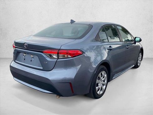 Used 2022 Toyota Corolla LE FWD image 5
