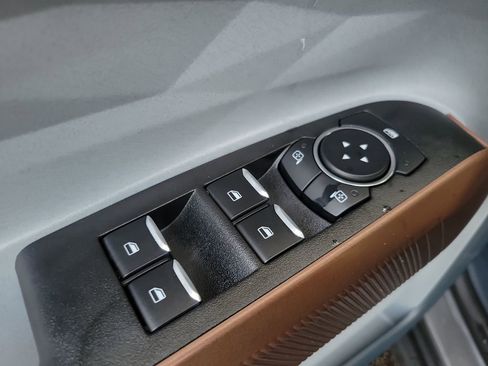 Used 2024 Ford Maverick Lariat FWD image 18