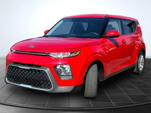 Used 2021 Kia Soul LX FWD image 3