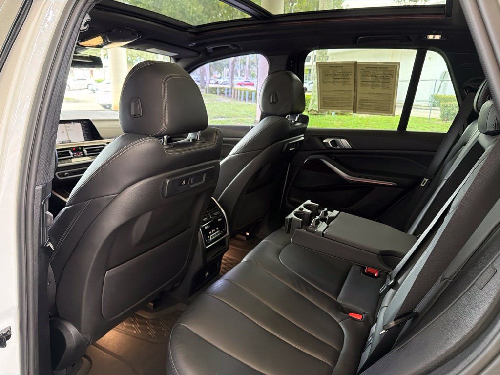 Used 2021 BMW X5 xDrive40i w/ M Sport Package AWD/4WD image 45