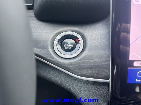 Used 2024 Jeep Grand Cherokee Limited 4xe AWD/4WD image 9