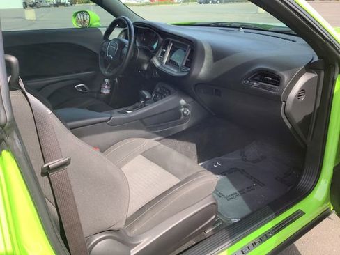 Used 2023 Dodge Challenger SXT w/ Blacktop Package image 27