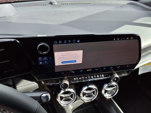 New 2025 Chevrolet Blazer EV LT image 8