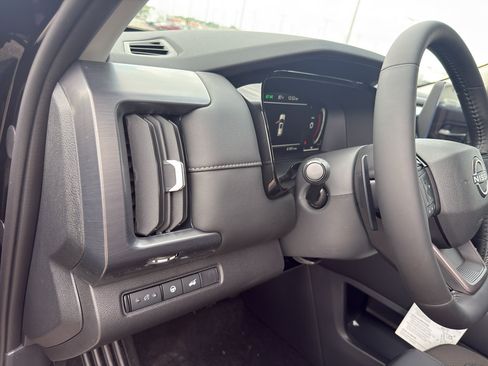 New 2026 Nissan Pathfinder SL AWD/4WD image 14