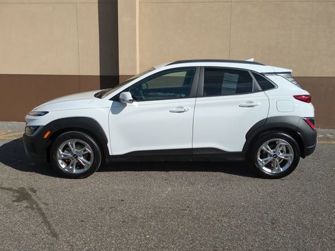 Certified 2022 Hyundai Kona SEL image 7