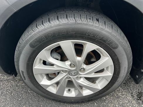 Used 2019 Hyundai Tucson Value AWD/4WD image 13