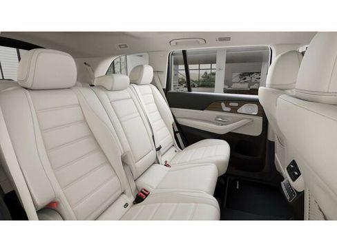 New 2026 Mercedes-Benz GLS 450 GLS 450 4D Sport Utility 4MATI image 6