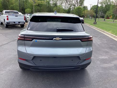 Used 2025 Chevrolet Equinox EV LT image 3