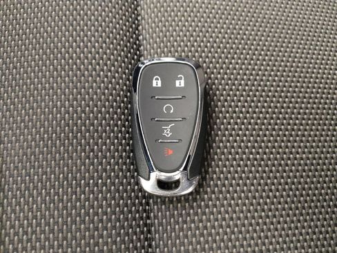 Used 2019 Chevrolet Traverse LT image 32