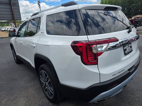 Used 2020 GMC Acadia SLT w/ LPO, Cargo Package FWD image 7