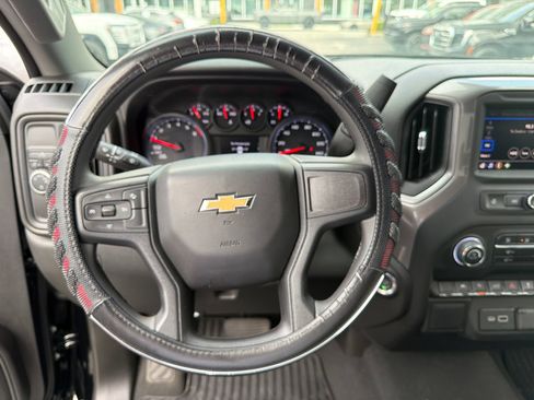 Used 2022 Chevrolet Silverado 1500 Custom RWD image 33