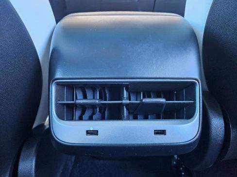 Used 2018 Tesla Model 3 image 57