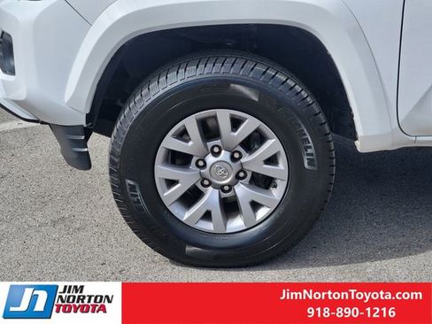 Used 2019 Toyota Tacoma SR5 image 13