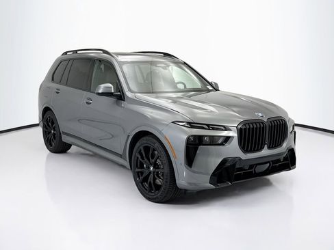 New 2026 BMW X7 xDrive40i w/ Executive Package image 3