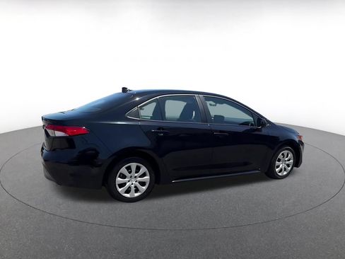 Used 2025 Toyota Corolla LE FWD image 14