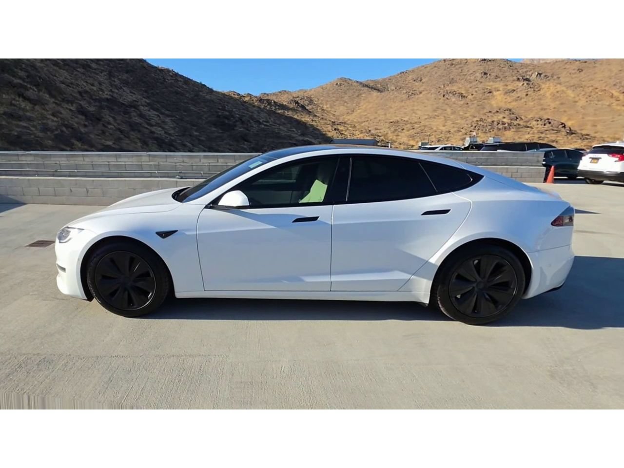 Used 2022 Tesla Model S Standard Range AWD/4WD image 5