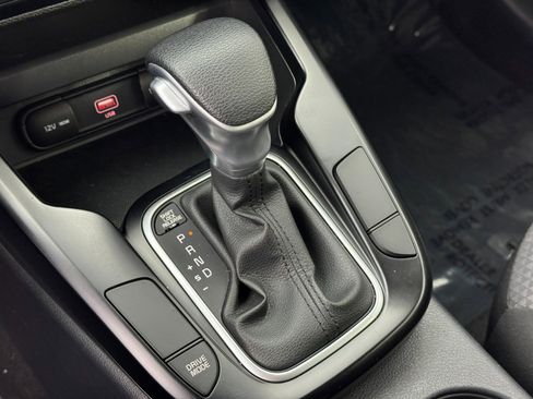 Used 2020 Kia Soul LX image 26