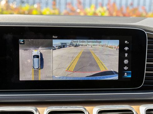 Used 2020 Mercedes-Benz GLE 350 GLE 350 Sport Utility 4D image 24