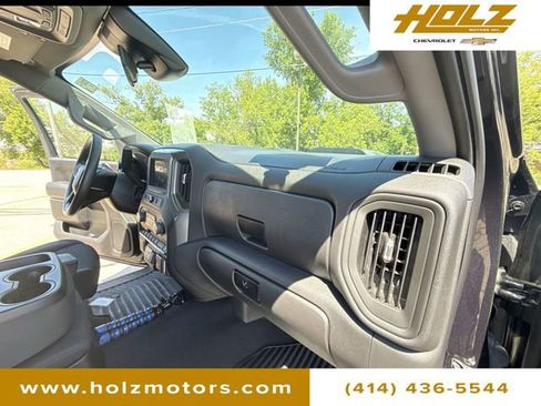 Certified 2024 Chevrolet Silverado 1500 Custom Trail Boss w/ Dark Appearance Package AWD/4WD image 27