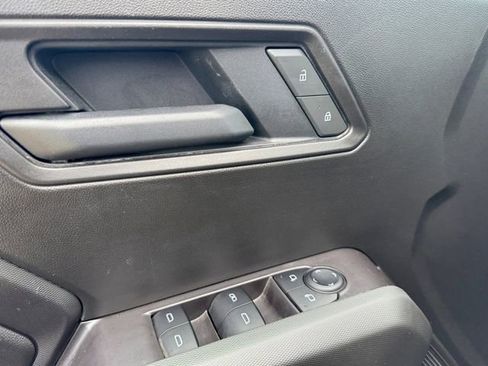 Certified 2025 Chevrolet Colorado Trail Boss AWD/4WD image 5