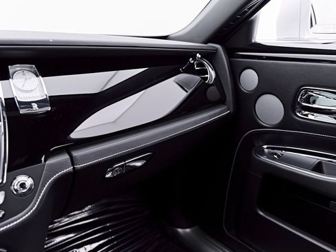 Used 2018 Rolls-Royce Ghost RWD image 85