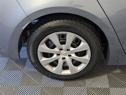 Used 2023 Toyota Corolla LE image 8