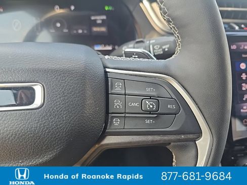 Used 2024 Jeep Grand Cherokee Limited 4xe AWD/4WD image 18