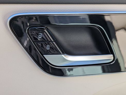 Used 2023 Mercedes-Benz C 300 4MATIC Sedan image 27