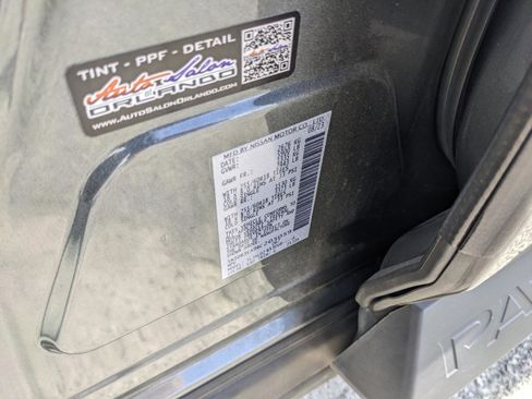 Used 2024 Nissan Pathfinder SL w/ Black Appearance Package image 42