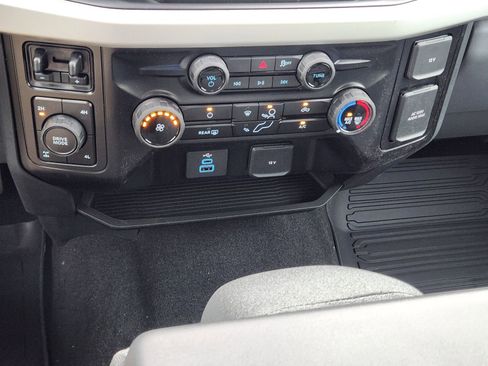 New 2026 Ford F250 XLT w/ FX4 Off-Road Package AWD/4WD image 19