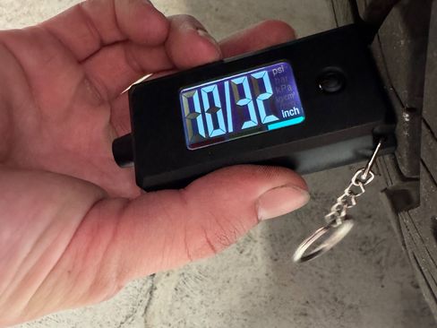 Used 2024 Tesla Cybertruck AWD Crew Cab image 61