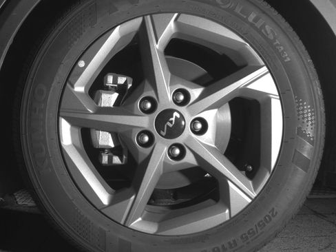 Used 2025 Kia K4 LXS image 12